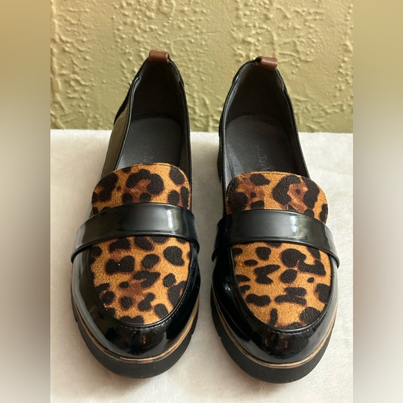 Leopard/patent loafer, Sophia Taylor - Picture 5 of 11